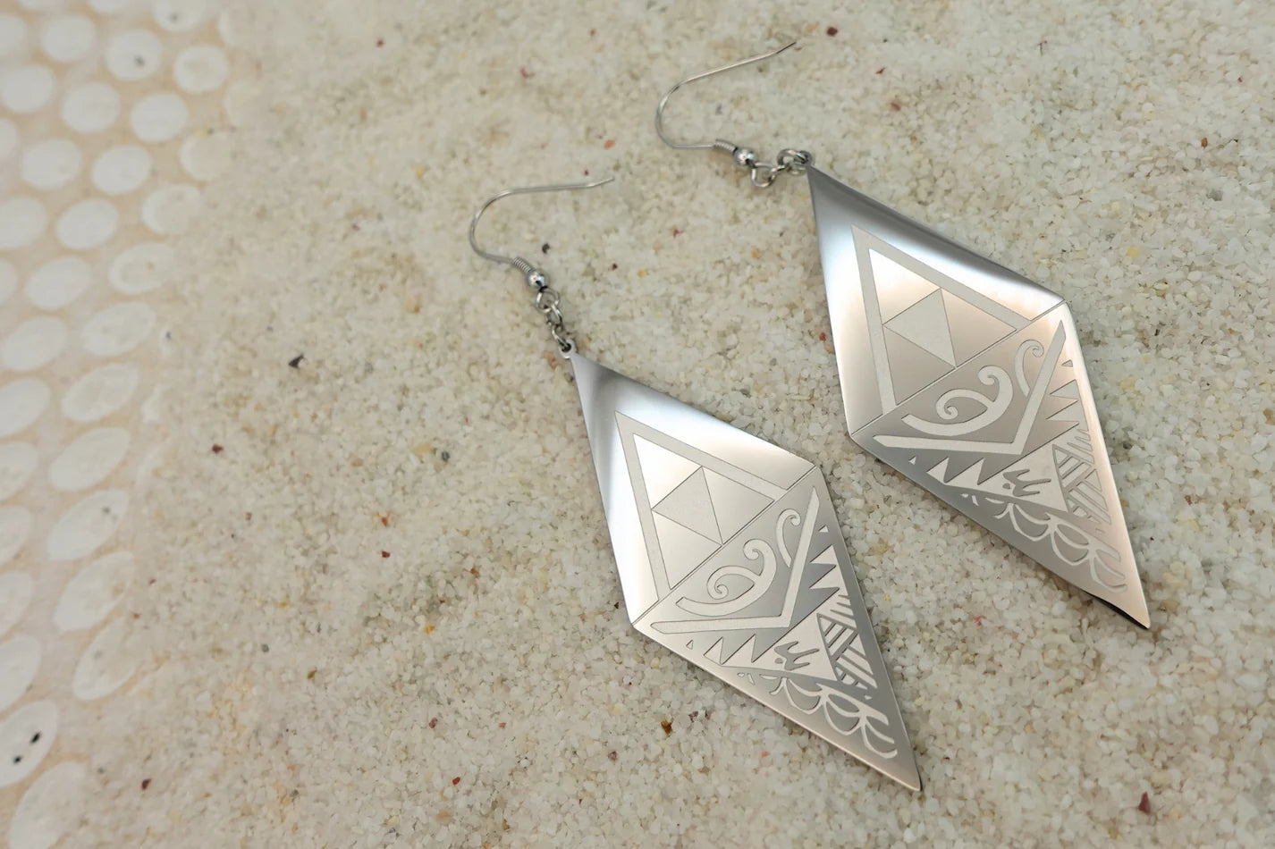 
                  
                    Maui Earrings - Rerehua Boutique
                  
                